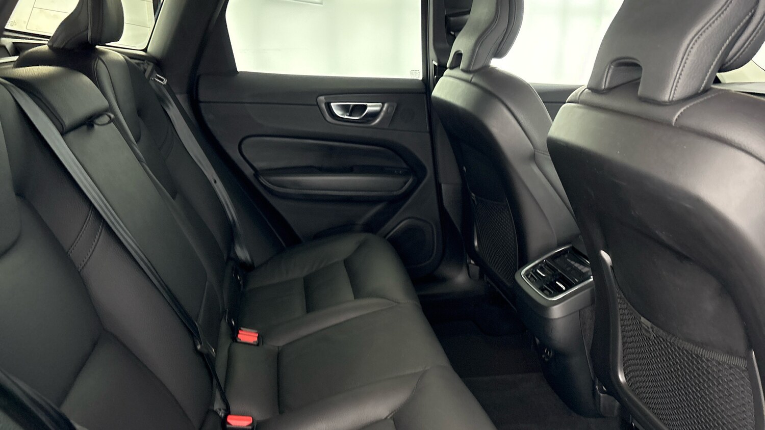 Used Volvo XC60 2025 for sale - 77602715: Photo 10