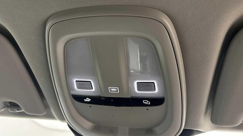 Used Volvo XC60 2025 for sale - 77152125: Photo 32