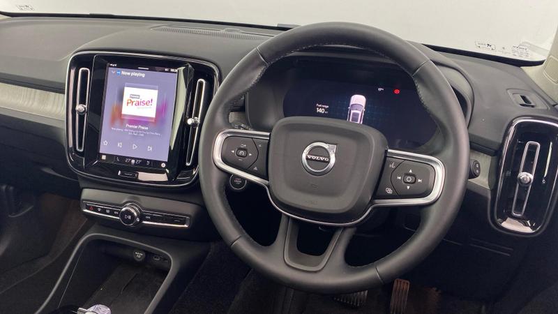 Used Volvo XC40 2025 for sale - 76631240: Photo 10