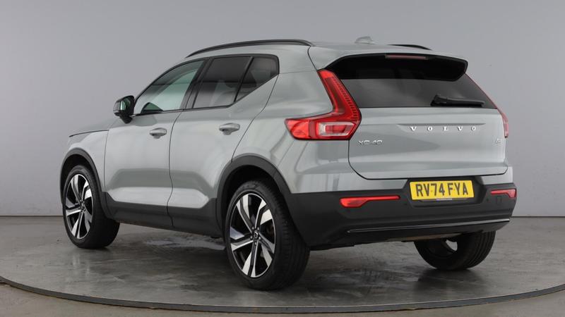 Used Volvo XC40 2025 for sale - 76631240: Photo 3