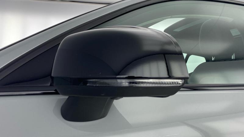 Used Volvo XC40 2025 for sale - 76631240: Photo 38