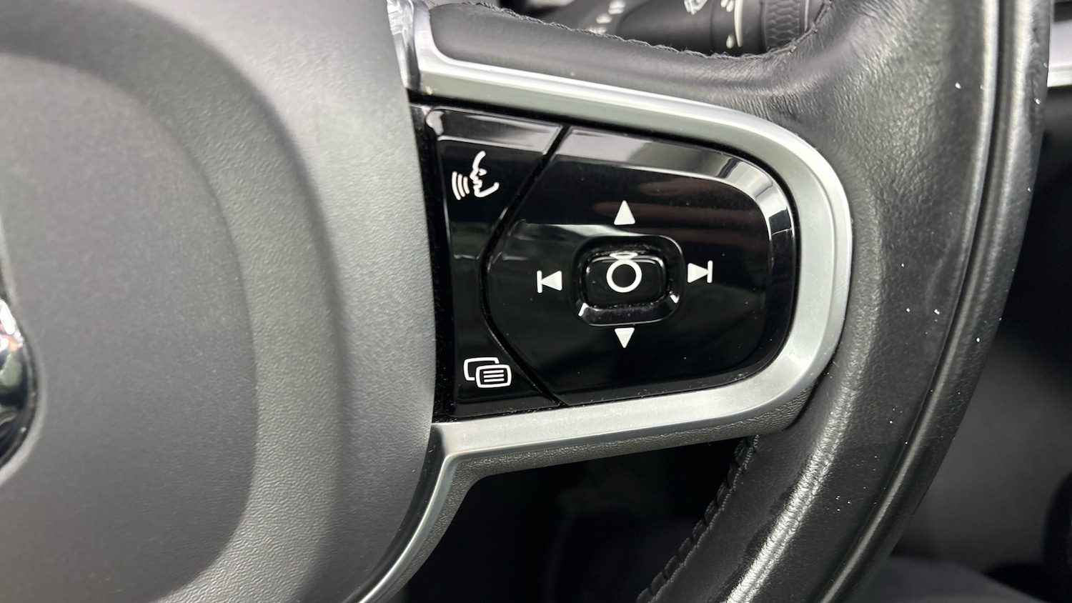 Used Volvo V60 2020 for sale - 77931852: Photo 20