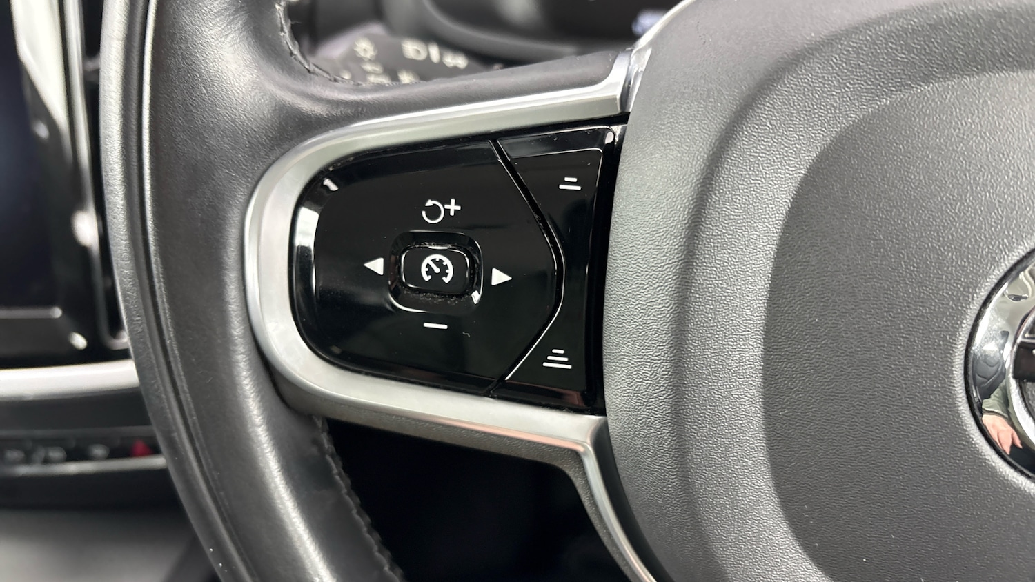 Used Volvo V60 2020 for sale - 77931852: Photo 21