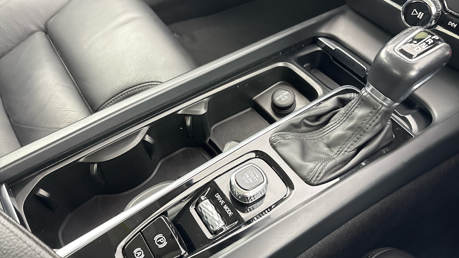 Used Volvo V60 2020 for sale - 77931852: Photo 23