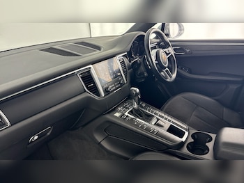Used Porsche Macan 2018 for sale - 79150994: Photo