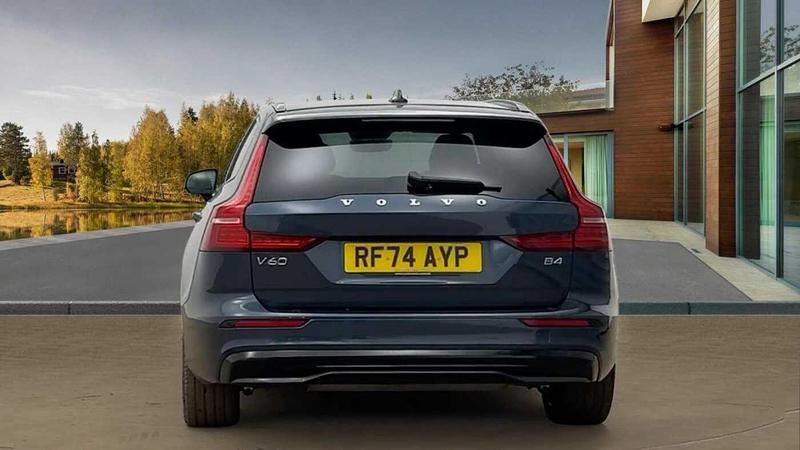 Used Volvo V60 2025 for sale - 77312677: Photo 4