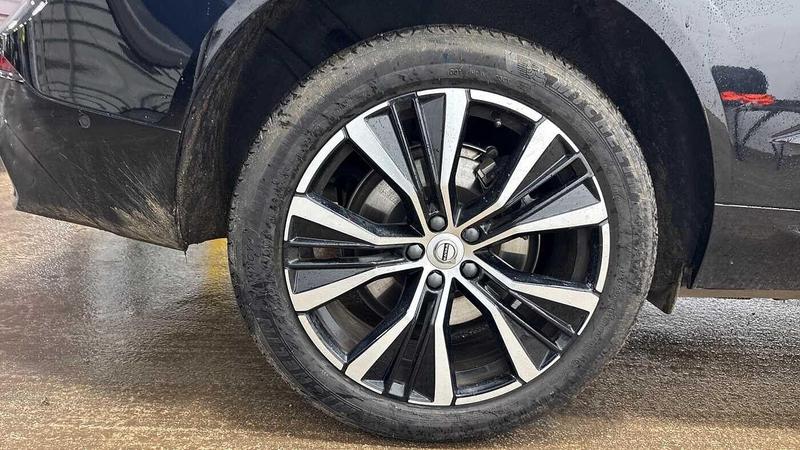 Used Volvo XC60 2025 for sale - 76931205: Photo 16