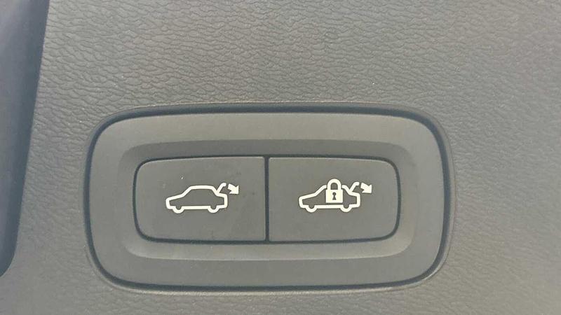 Used Volvo XC60 2025 for sale - 76931205: Photo 18