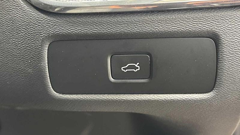 Used Volvo XC60 2025 for sale - 76931205: Photo 29