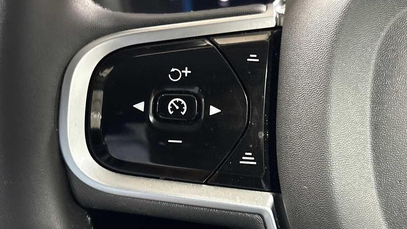 Used Volvo XC60 2025 for sale - 76931205: Photo 30