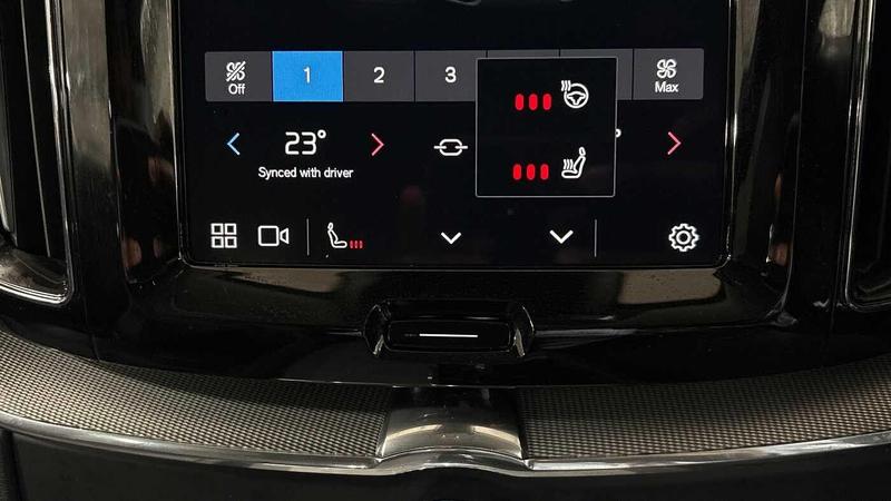 Used Volvo XC60 2025 for sale - 76931205: Photo 40