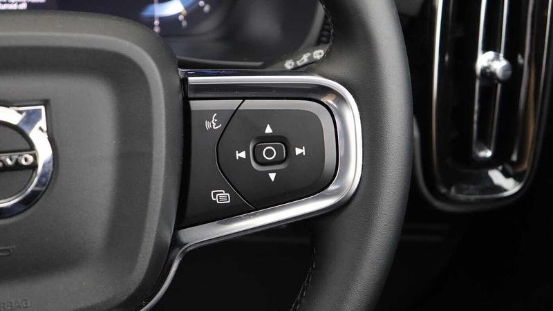 Used Volvo XC40 2025 for sale - 76055998: Photo 24