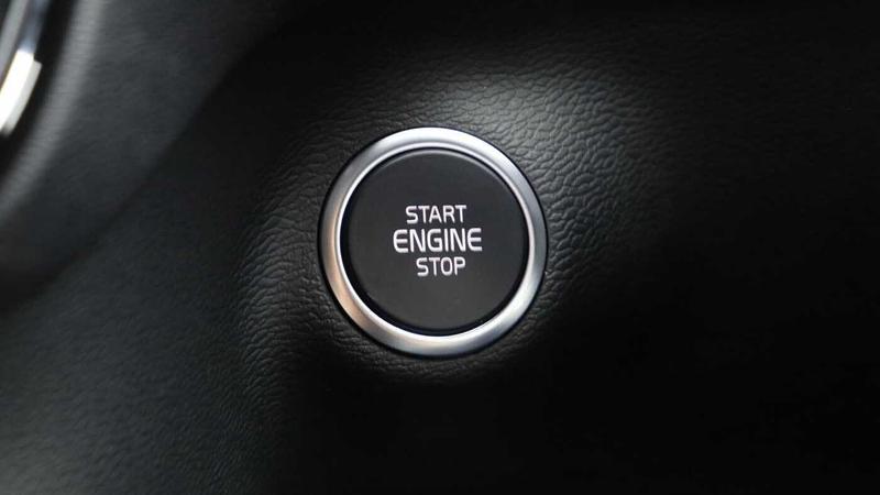 Used Volvo XC40 2025 for sale - 76055998: Photo 29
