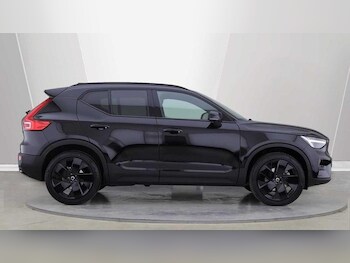 Used Volvo XC40 2025 for sale - 76055998: Photo