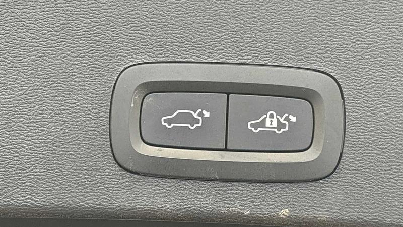 Used Volvo XC40 2022 for sale - 77301229: Photo 18