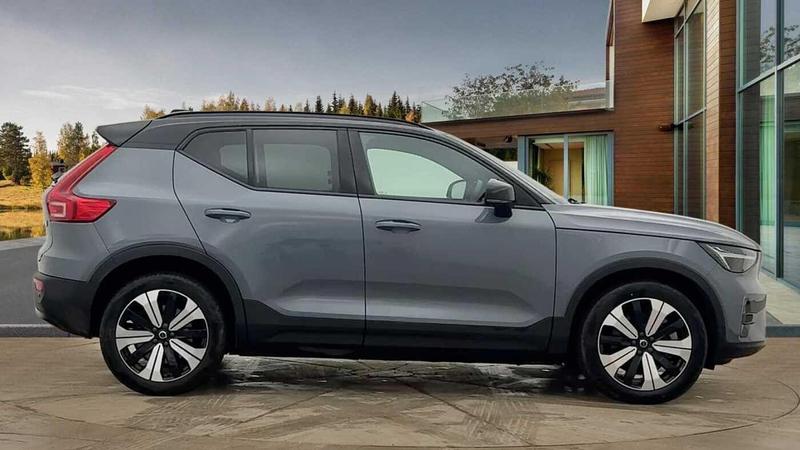 Used Volvo XC40 2022 for sale - 77301229: Photo 2