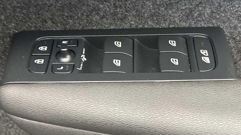 Used Volvo XC40 2022 for sale - 77301229: Photo 24