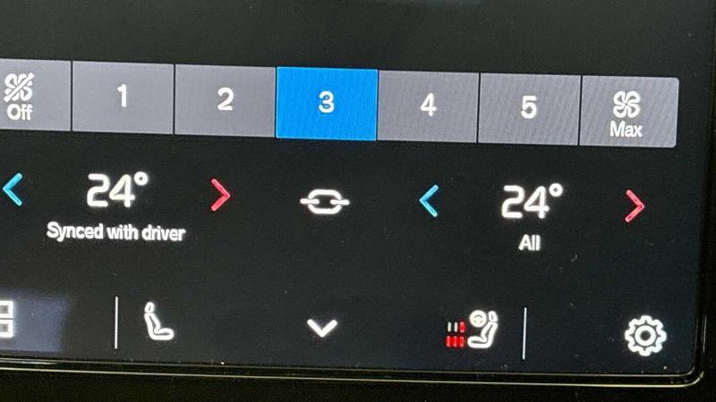 Used Volvo XC40 2022 for sale - 77301229: Photo 39