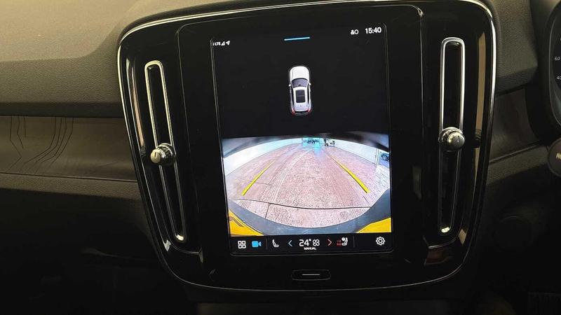 Used Volvo XC40 2022 for sale - 77301229: Photo 41