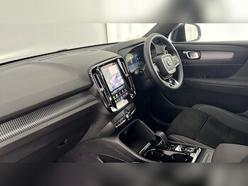 Used Volvo XC40 2024 for sale - 78370540: Photo
