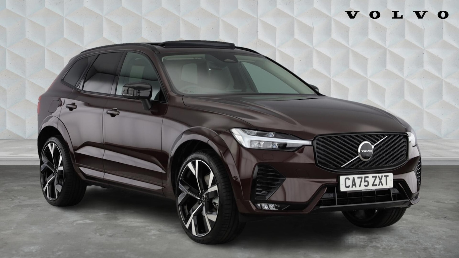 Used Volvo XC60 2025 for sale - 77718152: Photo 1