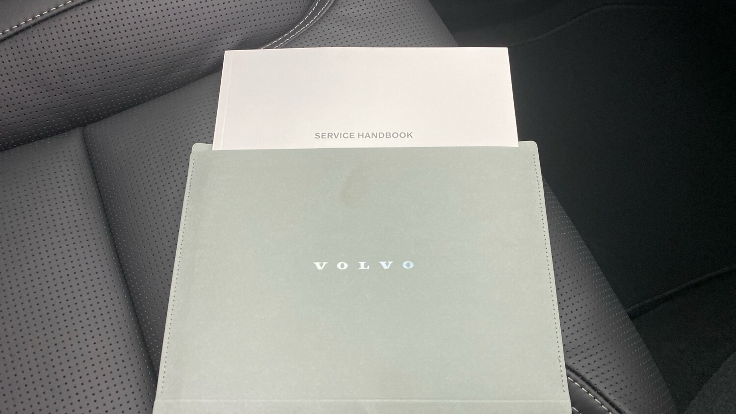 Used Volvo XC60 2025 for sale - 77718152: Photo 14