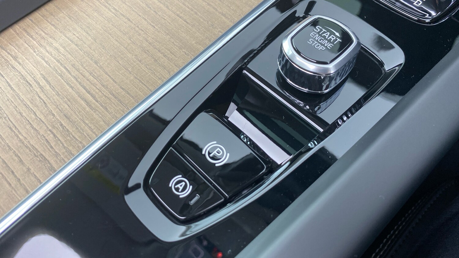 Used Volvo XC60 2025 for sale - 77718152: Photo 28