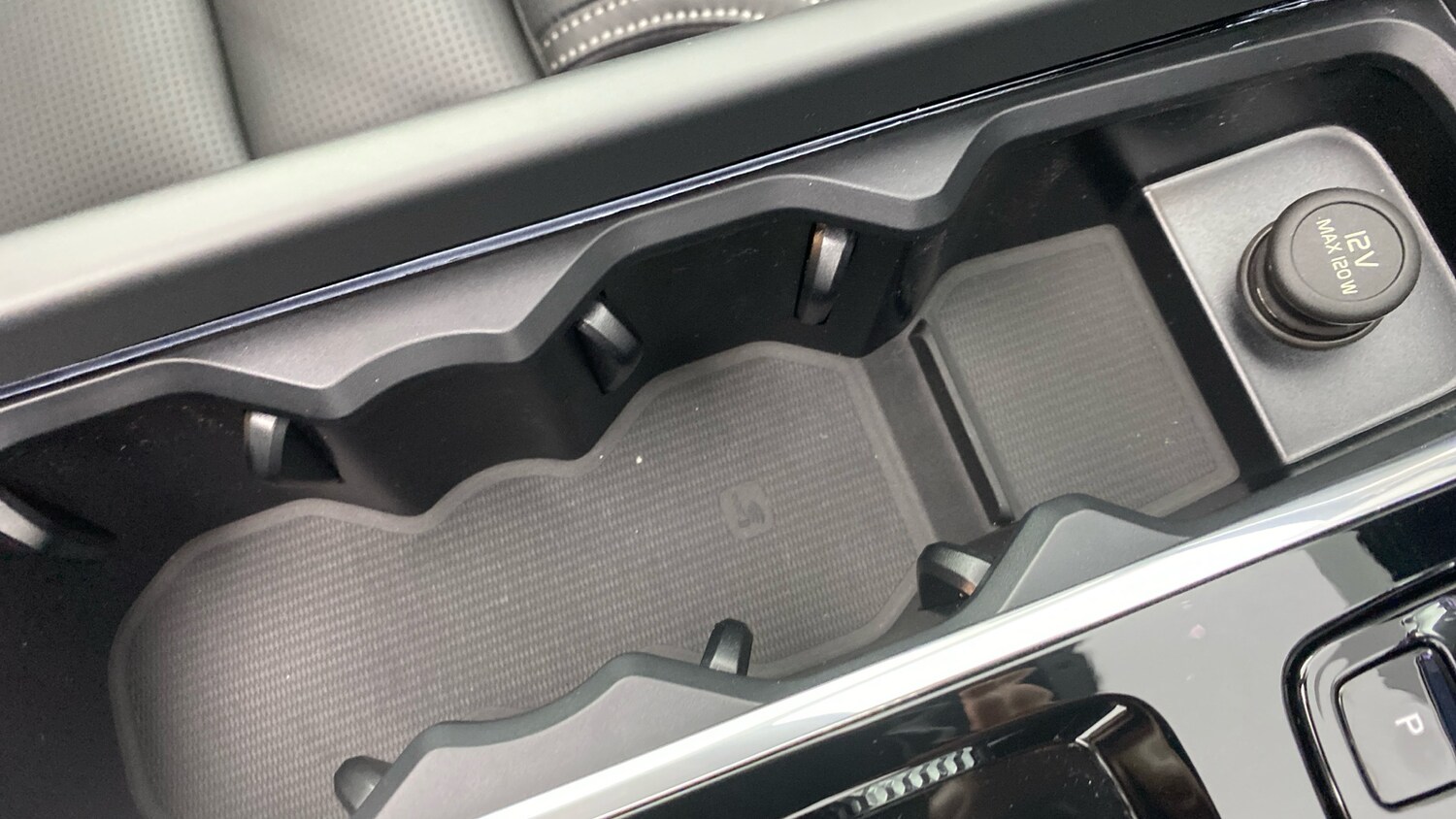 Used Volvo XC60 2025 for sale - 77718152: Photo 32