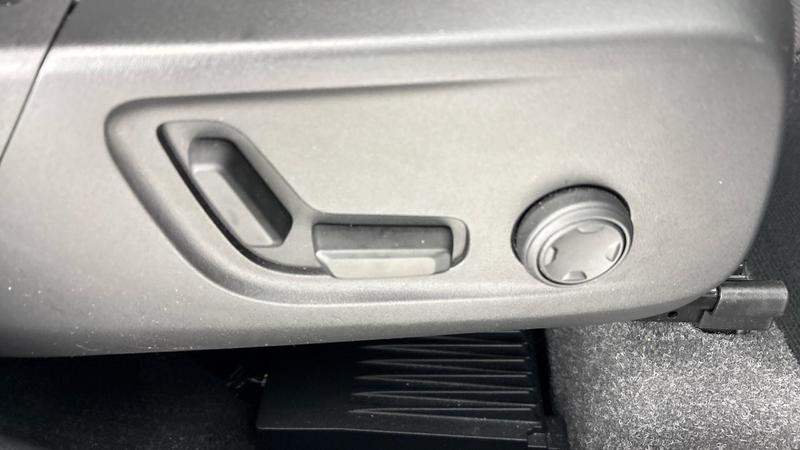 Used Volvo XC40 2024 for sale - 77339870: Photo 20