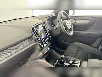 Used Volvo XC40 2024 for sale - 77339870: Photo