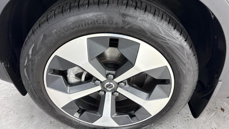 Used Volvo XC40 2024 for sale - 77339870: Photo 40