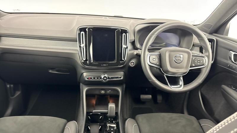 Used Volvo XC40 2024 for sale - 77339870: Photo 8