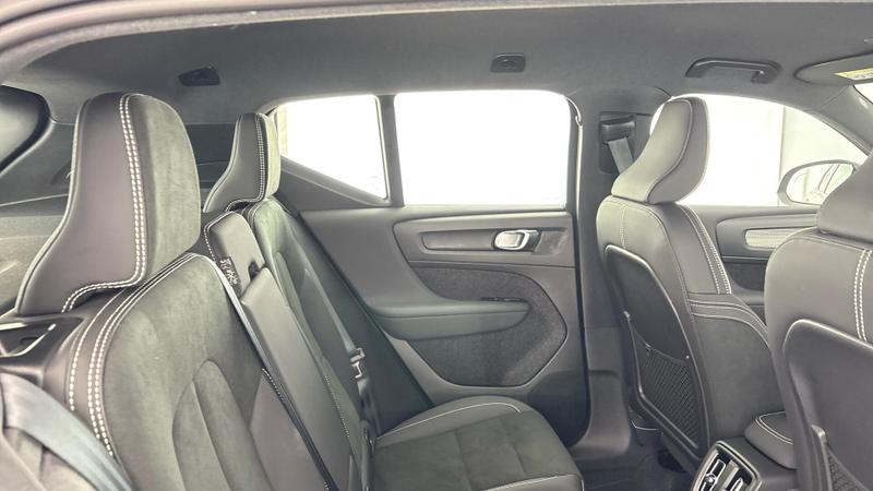 Used Volvo XC40 2024 for sale - 77339870: Photo 9