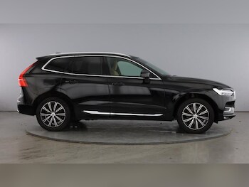 Used Volvo XC60 2021 for sale - 76931202: Photo