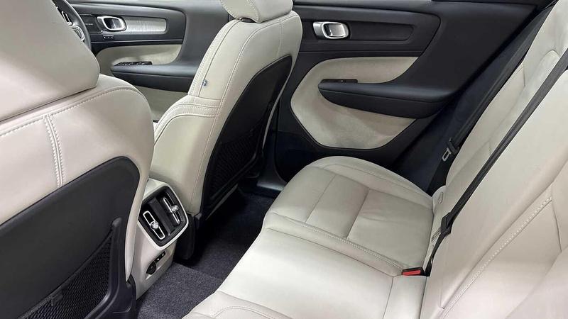 Used Volvo XC40 2025 for sale - 76853450: Photo 13