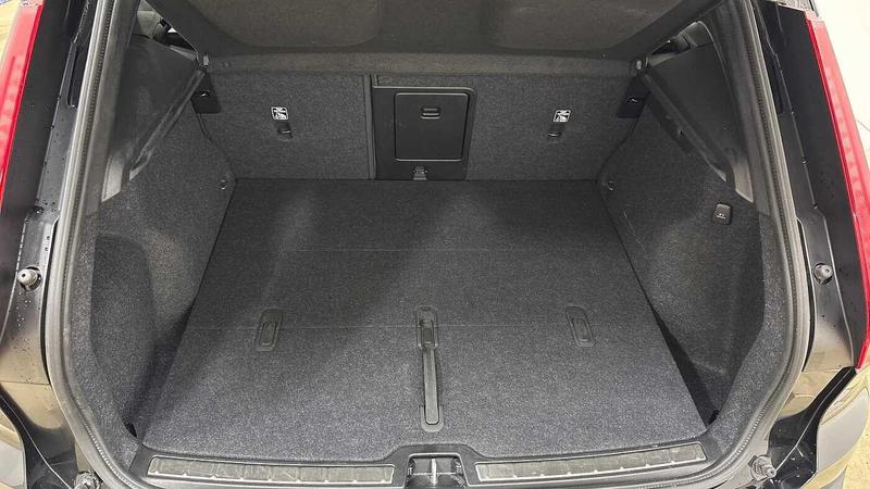 Used Volvo XC40 2025 for sale - 76853450: Photo 14
