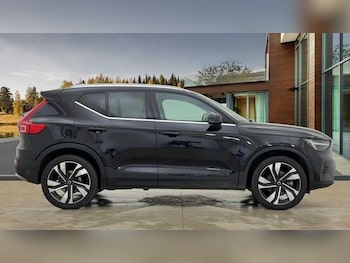 Used Volvo XC40 2025 for sale - 76853450: Photo