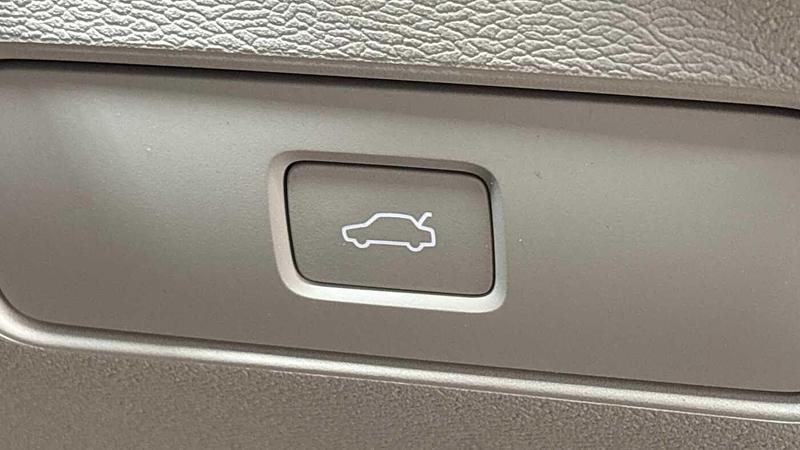 Used Volvo XC40 2025 for sale - 76853450: Photo 30