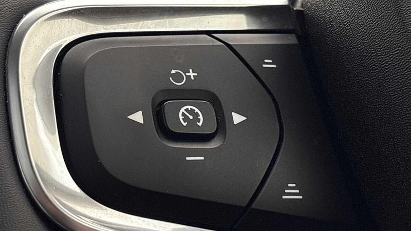 Used Volvo XC40 2025 for sale - 76853450: Photo 31