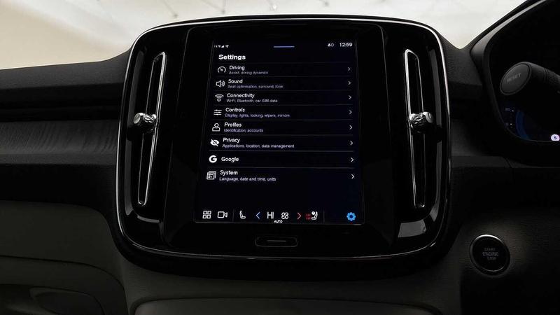 Used Volvo XC40 2025 for sale - 76853450: Photo 35