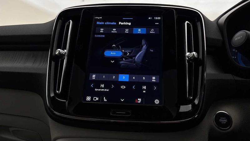 Used Volvo XC40 2025 for sale - 76853450: Photo 39