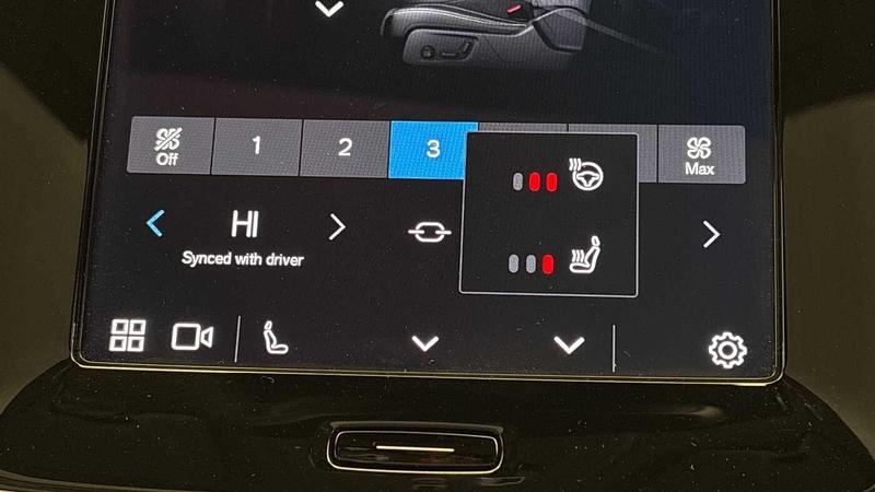 Used Volvo XC40 2025 for sale - 76853450: Photo 40