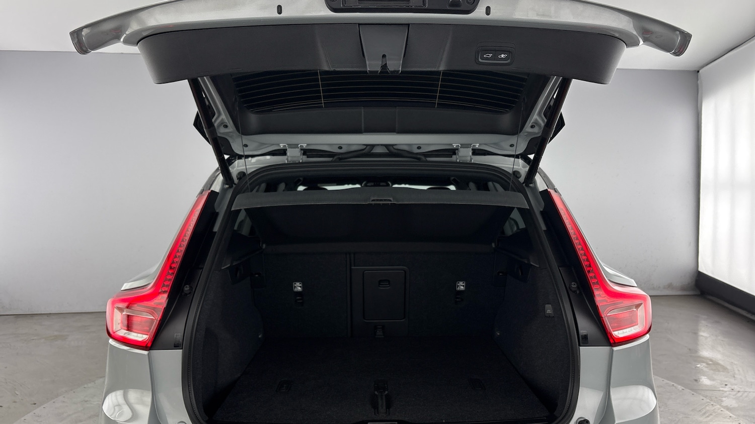 Used Volvo XC40 2025 for sale - 78123258: Photo 13