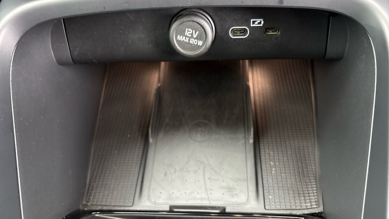 Used Volvo XC40 2025 for sale - 78123258: Photo 22