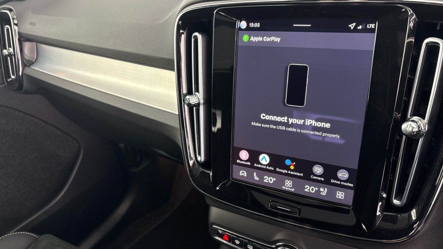 Used Volvo XC40 2025 for sale - 78123258: Photo 25