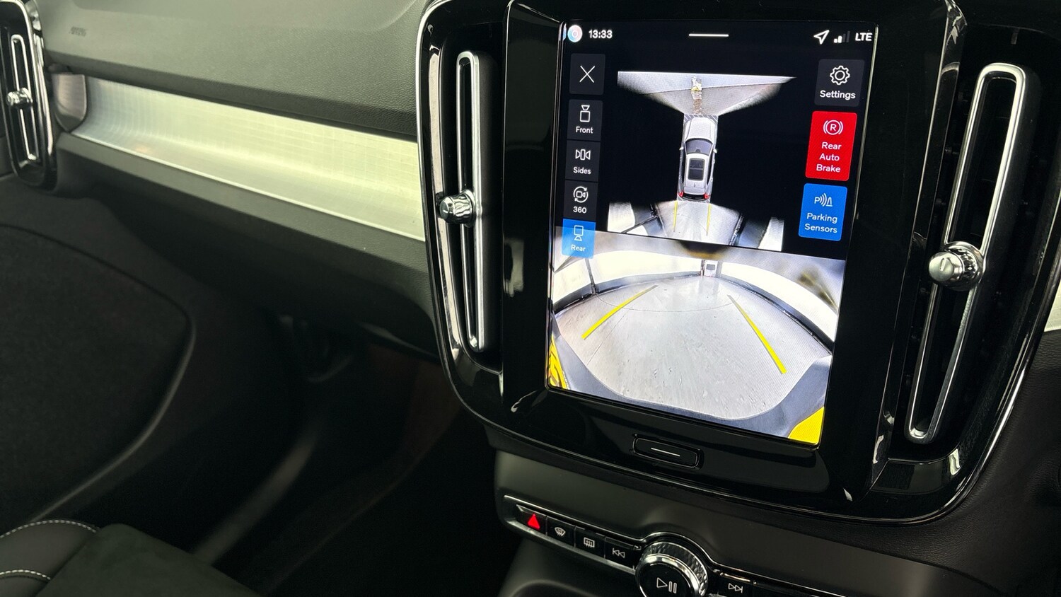 Used Volvo XC40 2025 for sale - 78123258: Photo 29