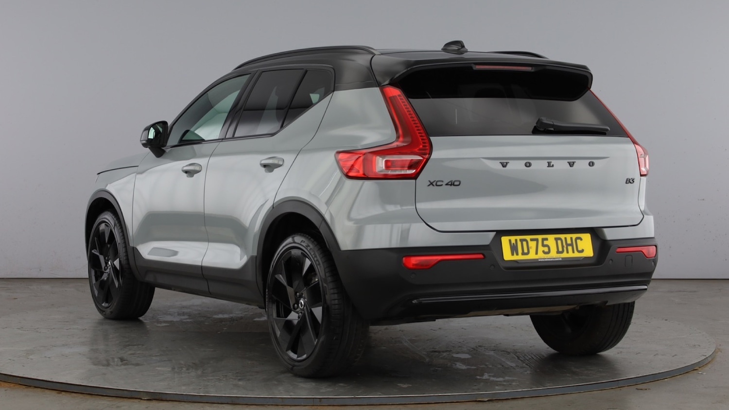 Used Volvo XC40 2025 for sale - 78123258: Photo 3