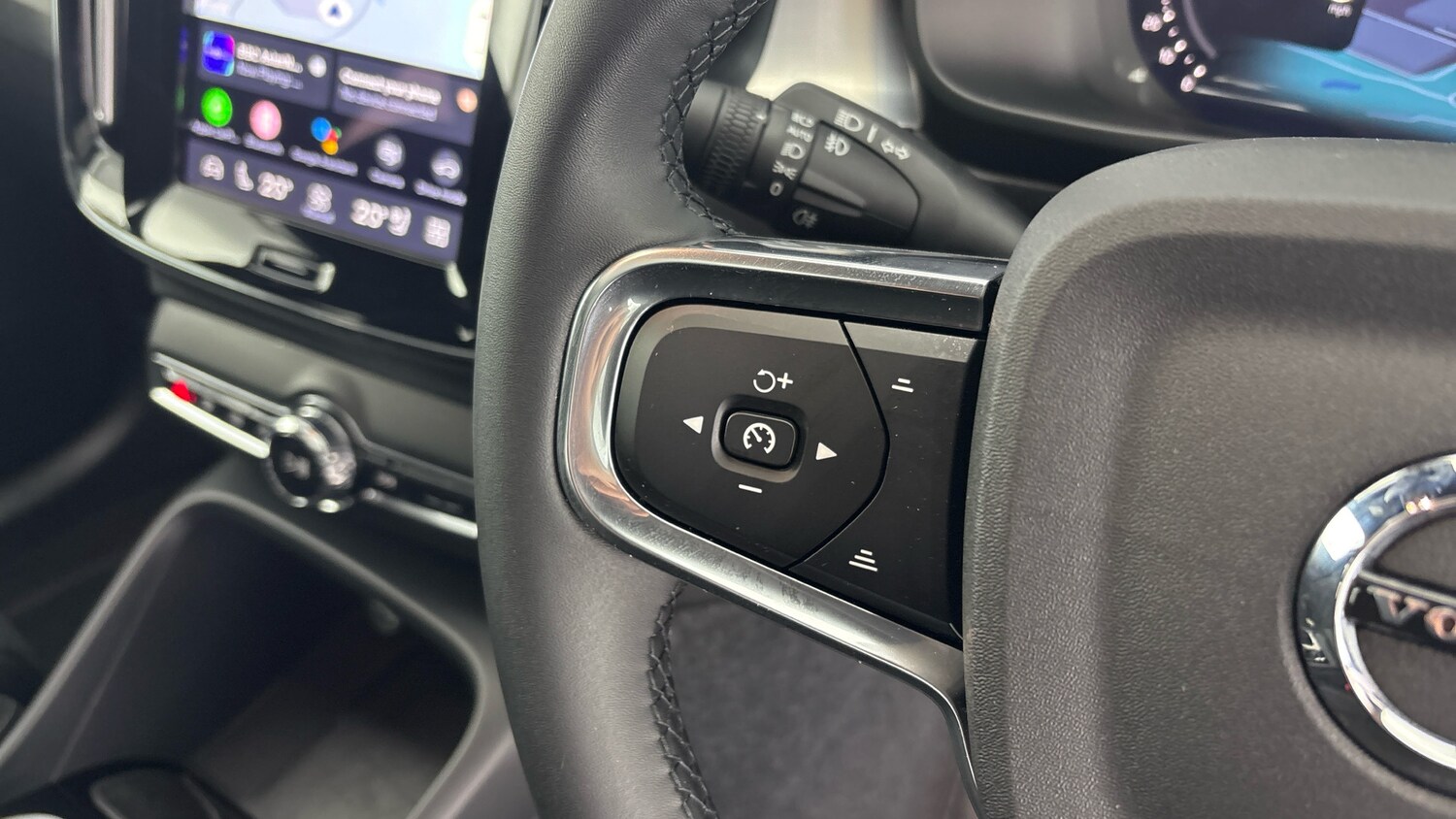 Used Volvo XC40 2025 for sale - 78123258: Photo 30