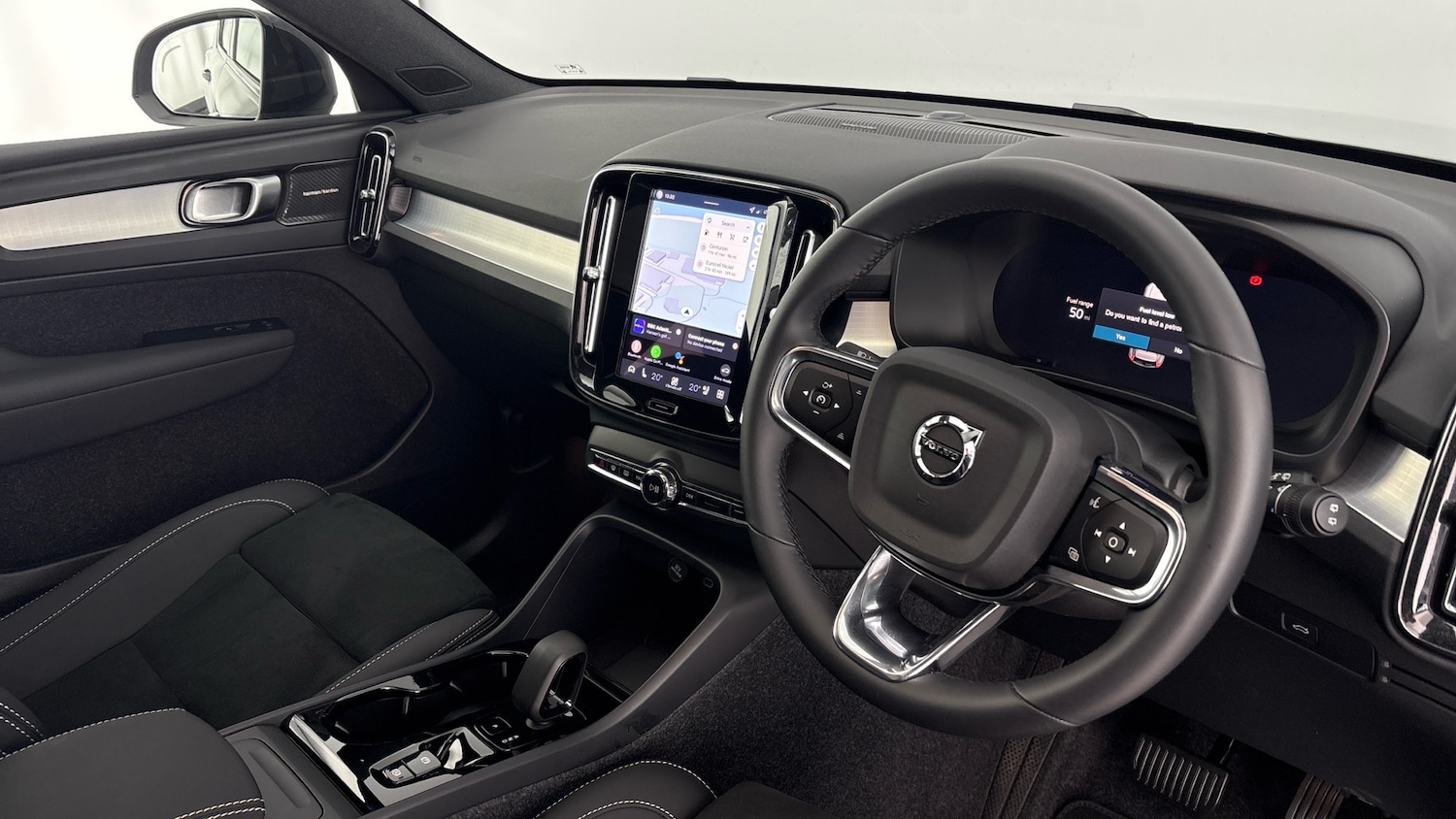 Used Volvo XC40 2025 for sale - 78123258: Photo 6