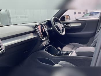 Used Volvo XC40 2026 for sale - 79779992: Photo